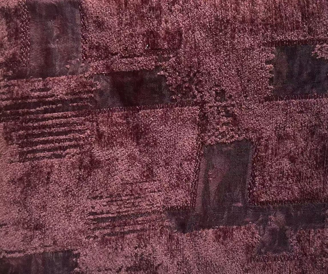 BURGUNDY(酒红色)