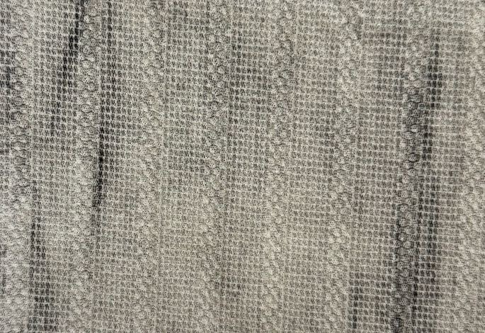 CHARCOAL GREY(碳灰色)