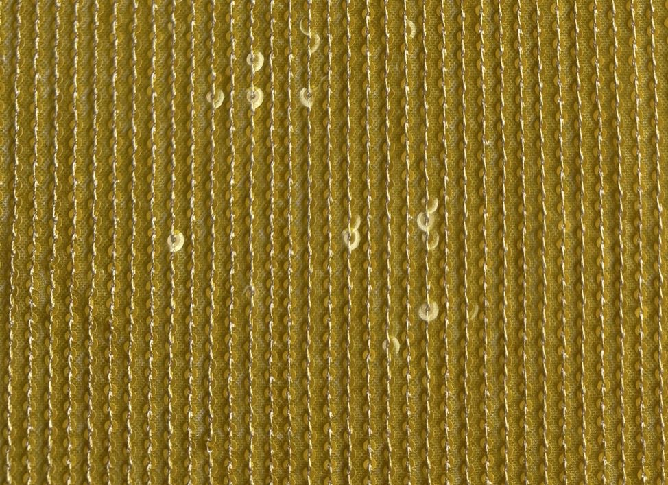GOLDEN YELLOW